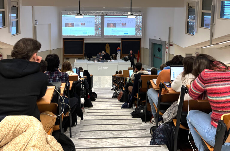 PLP Custom snowbord-Creative Workshop-Ergonomiia del design - Politecnico di torino-aula magna